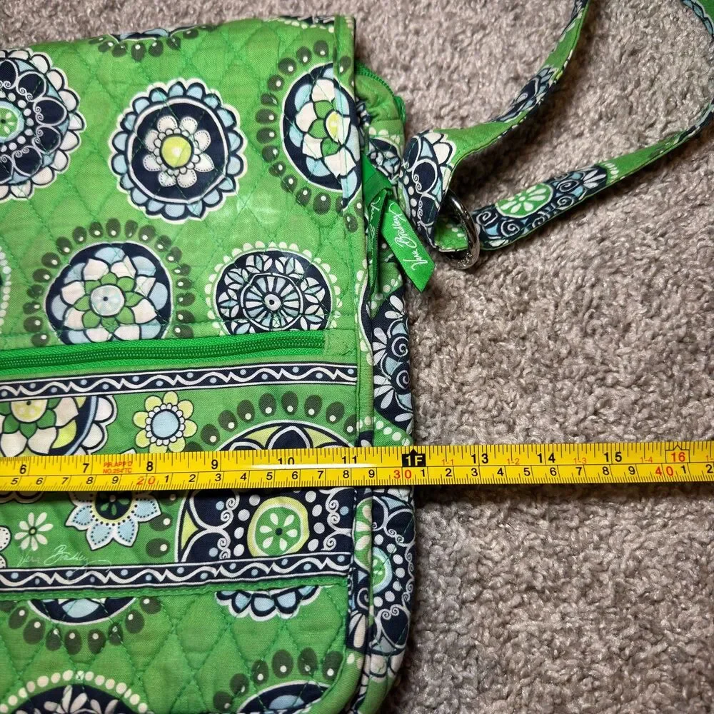 Vera Bradley Bag Green Mailbag Crossbody Cupcake Quilted Floral Retired Purse